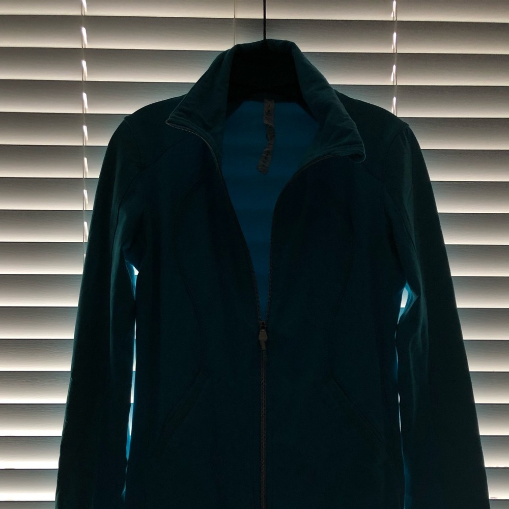 Lulu lemon jacket